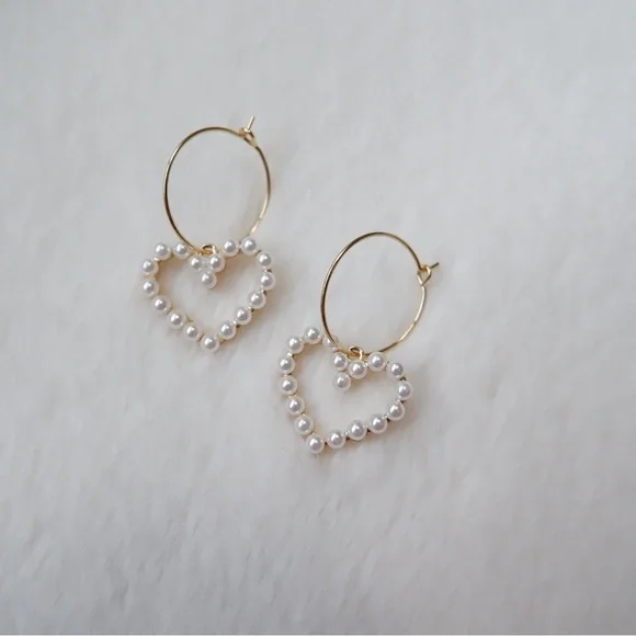 Alexa Heart Pearl Earrings - Picture 2 of 3